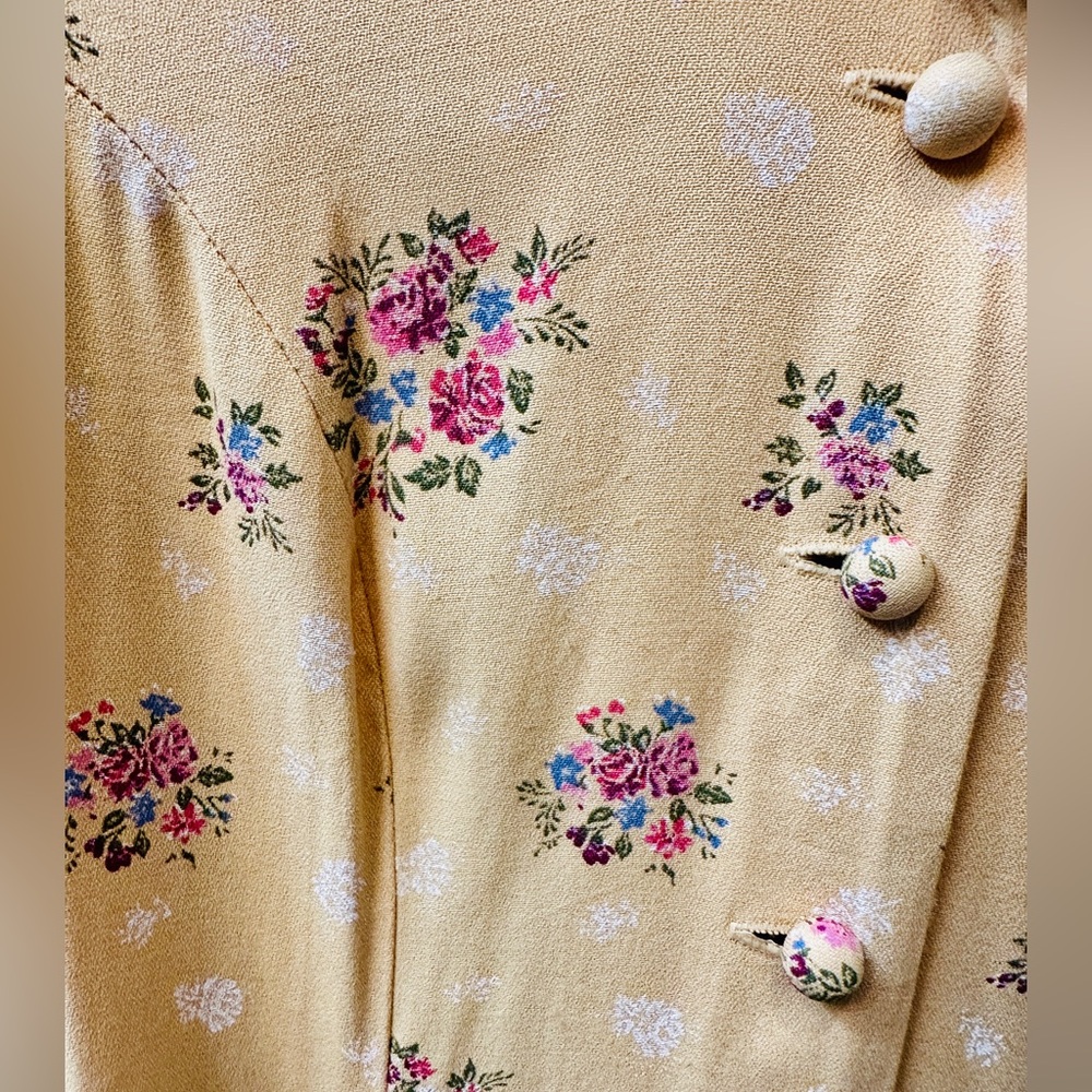 Melissa Yellow Floral Dress with Lace Collar - Picture 6 of 9